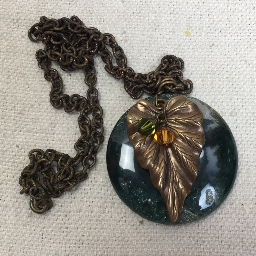 Green natural stone and copper leaf necklace